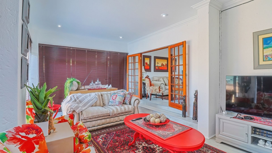 4 Bedroom Property for Sale in Boschdal North West